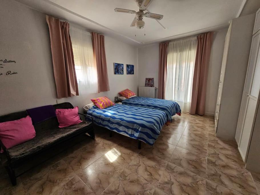 La Casa Del Arbol Villa Fuentiduena de Tajo Bagian luar foto