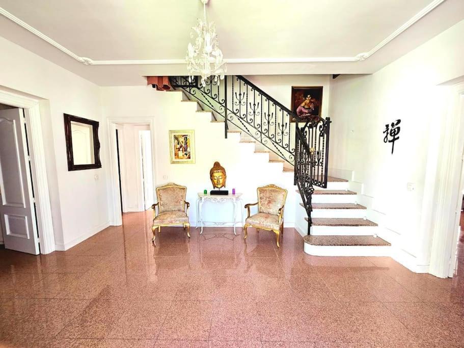 La Casa Del Arbol Villa Fuentiduena de Tajo Bagian luar foto