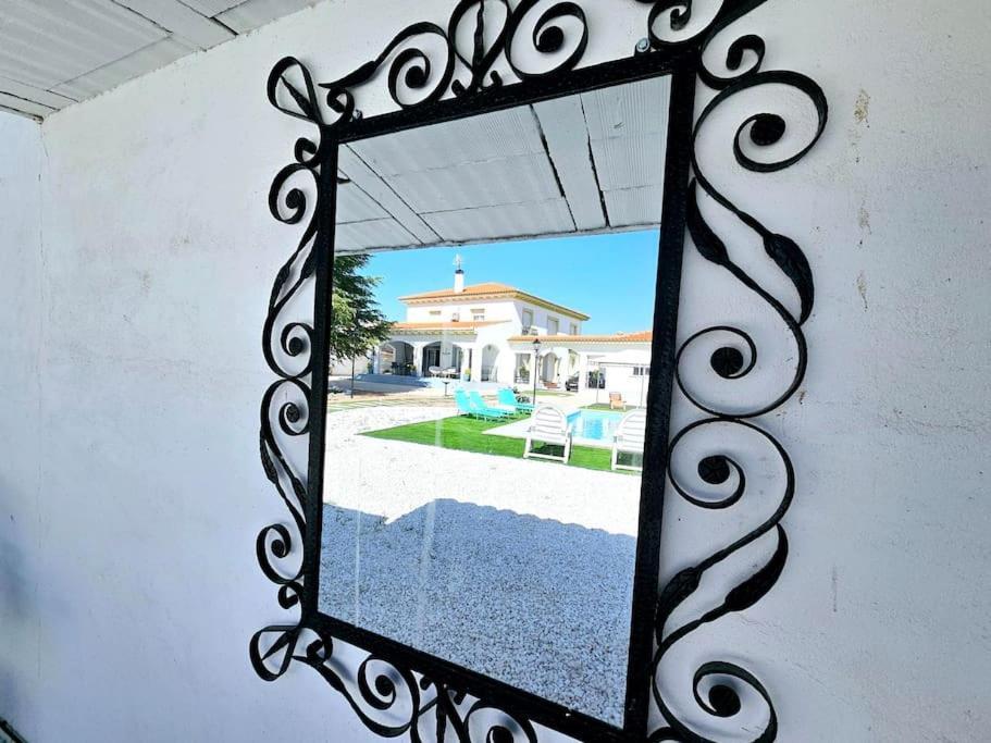 La Casa Del Arbol Villa Fuentiduena de Tajo Bagian luar foto