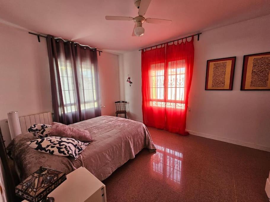 La Casa Del Arbol Villa Fuentiduena de Tajo Bagian luar foto